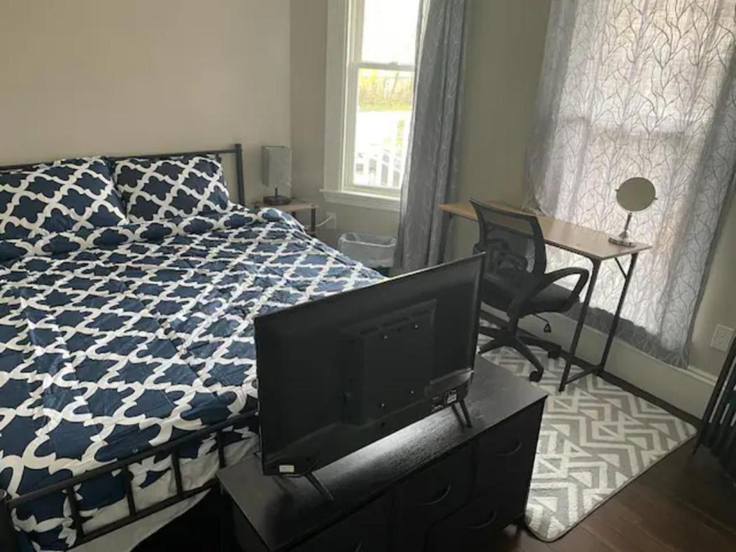 Homestay In Boston - Dorchester Fields Corner Area Экстерьер фото