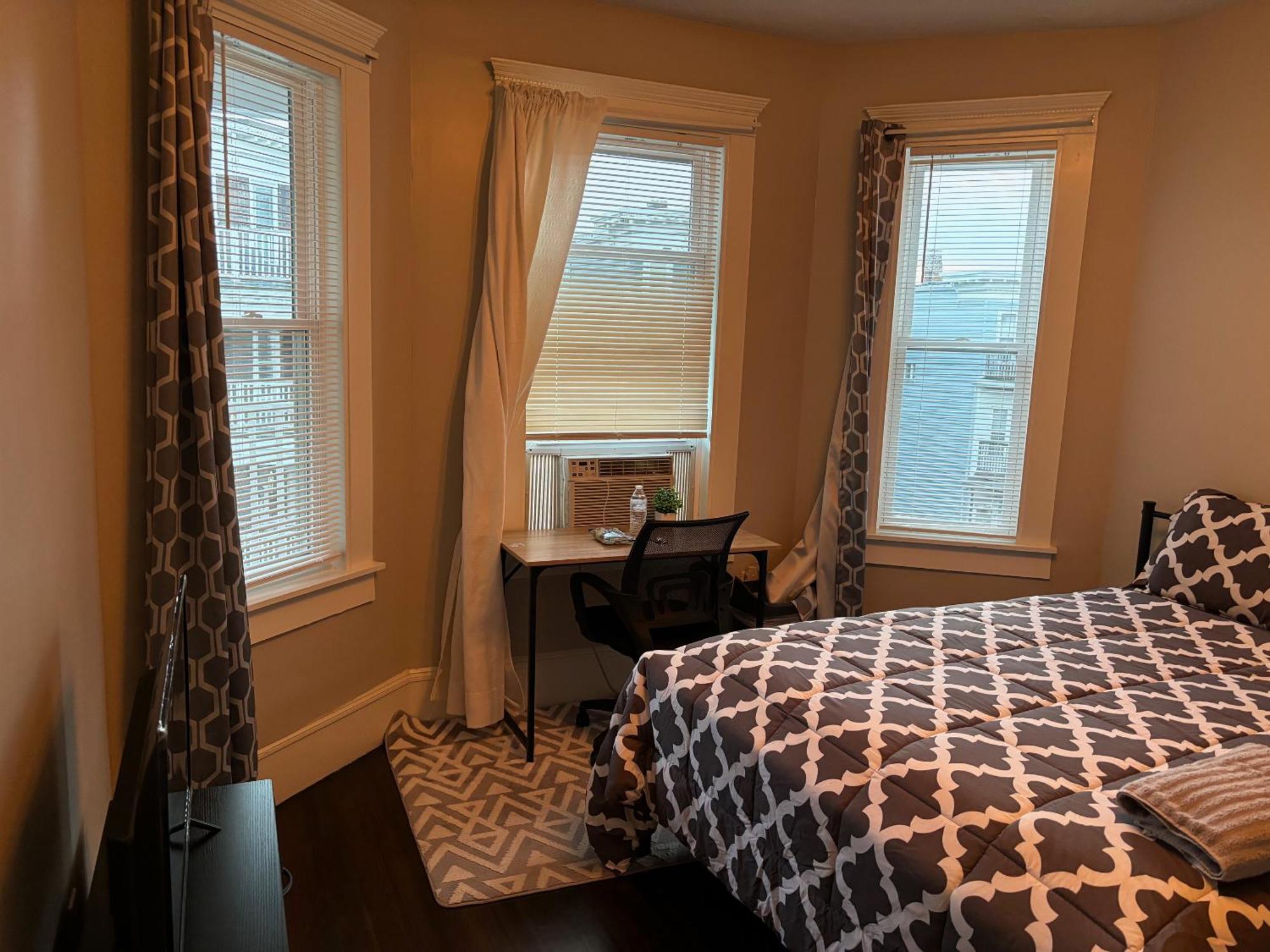 Homestay In Boston - Dorchester Fields Corner Area Экстерьер фото