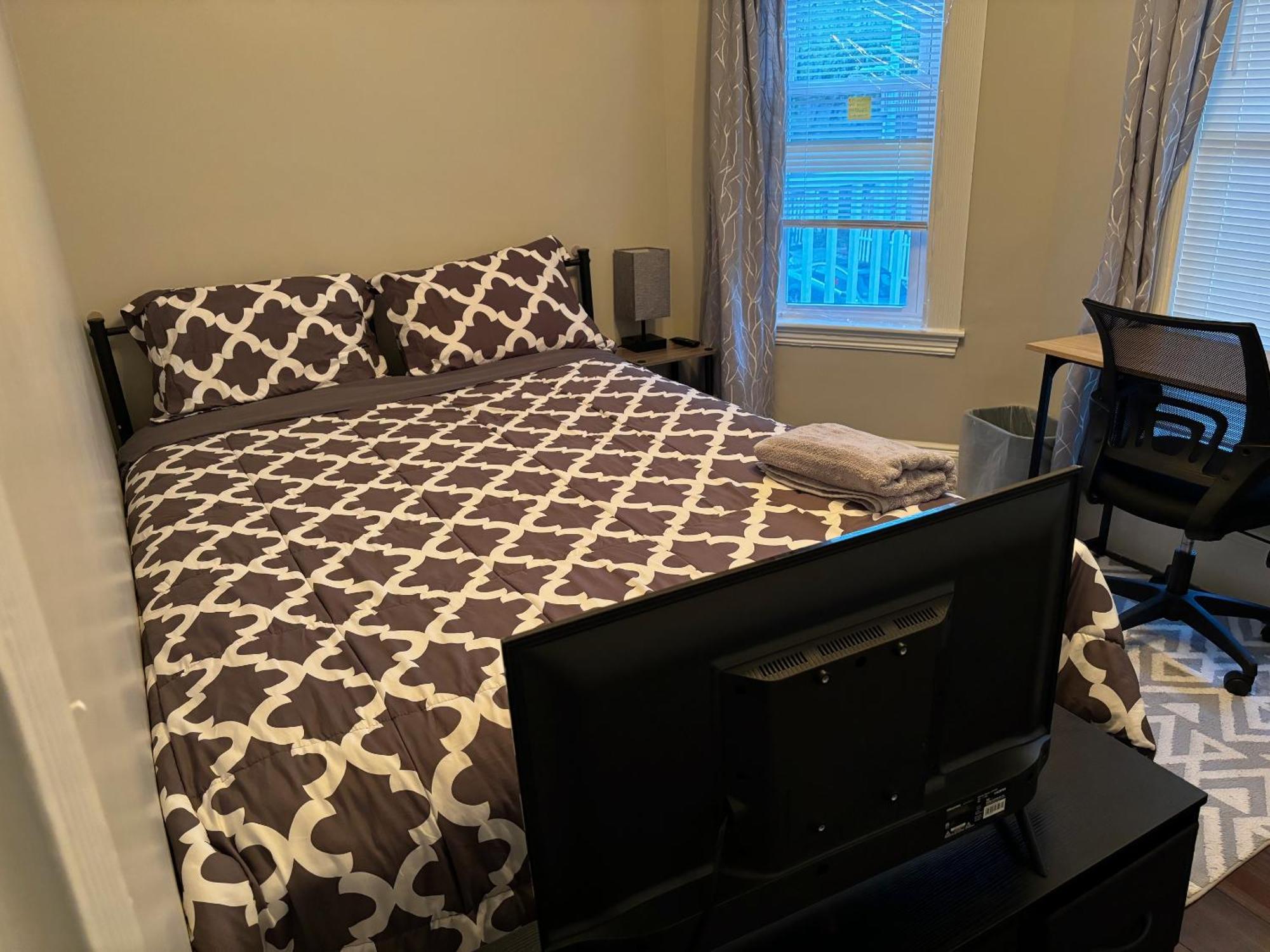Homestay In Boston - Dorchester Fields Corner Area Экстерьер фото